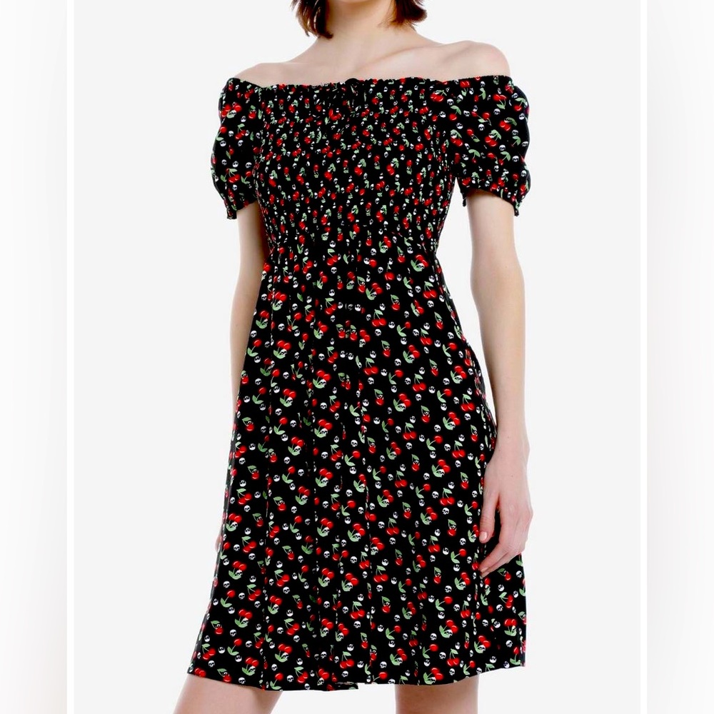Cherry skull smocked dress Lg Hot topic